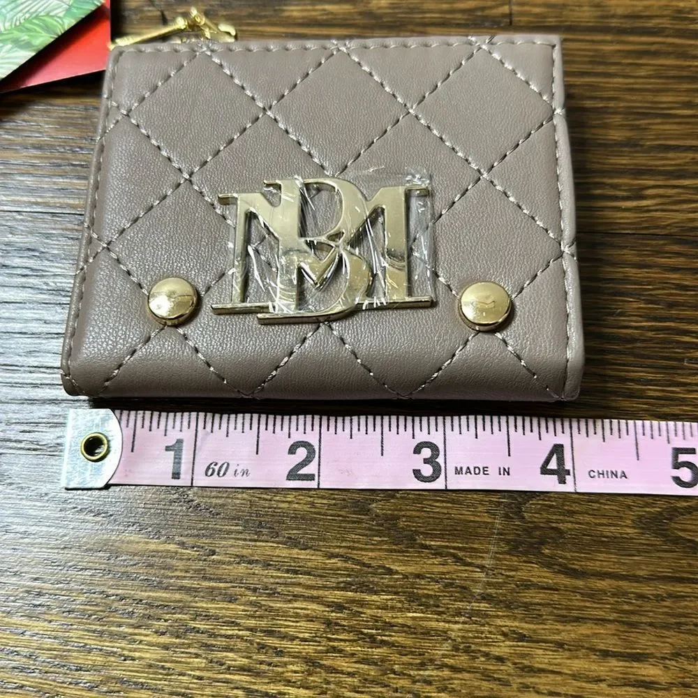 NWT Badgley Mishka Short Card Wallet in Taupe